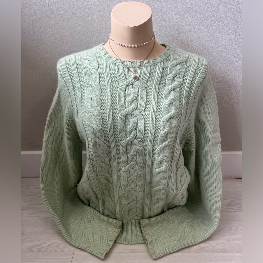 WOOL GAP Cable Knit Crewneck Sweater in Sage Green size XL